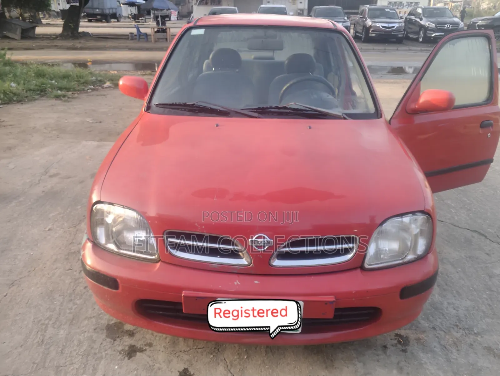 Nissan March 1998 Red