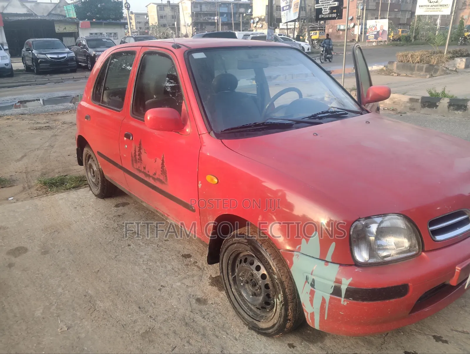 Nissan March 1998 Red