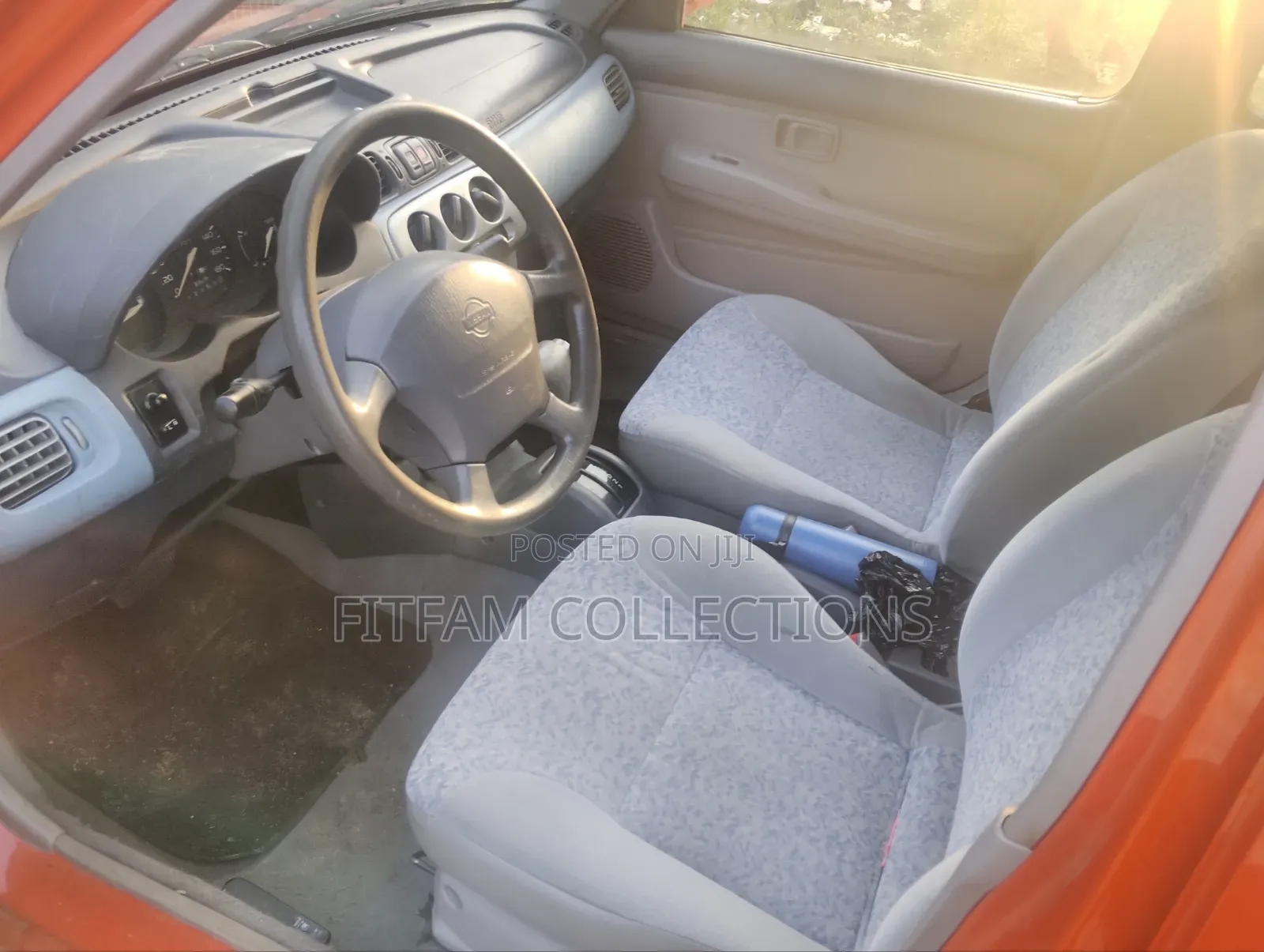 Nissan March 1998 Red