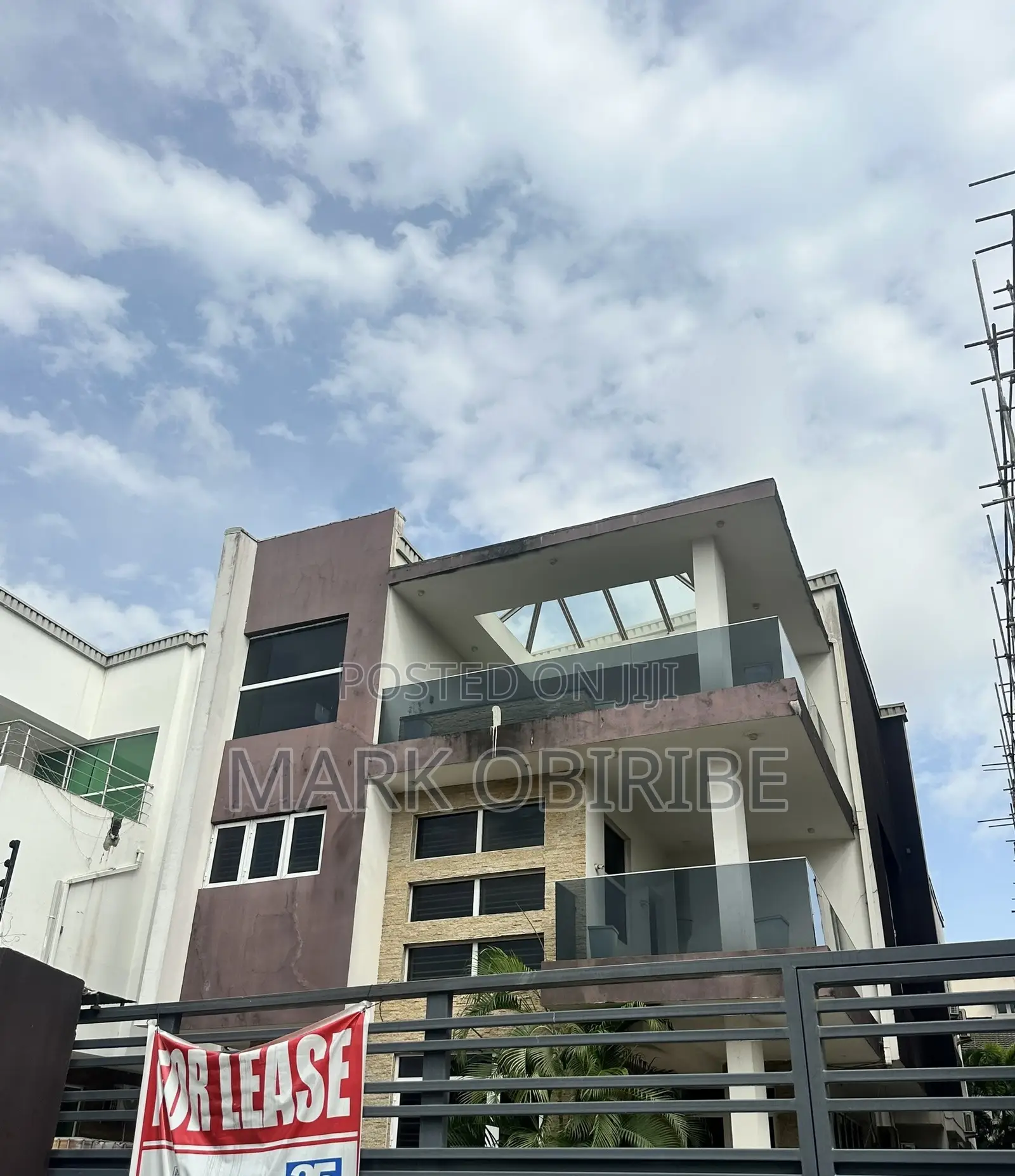 5bdrm Duplex in Banana Island for rent