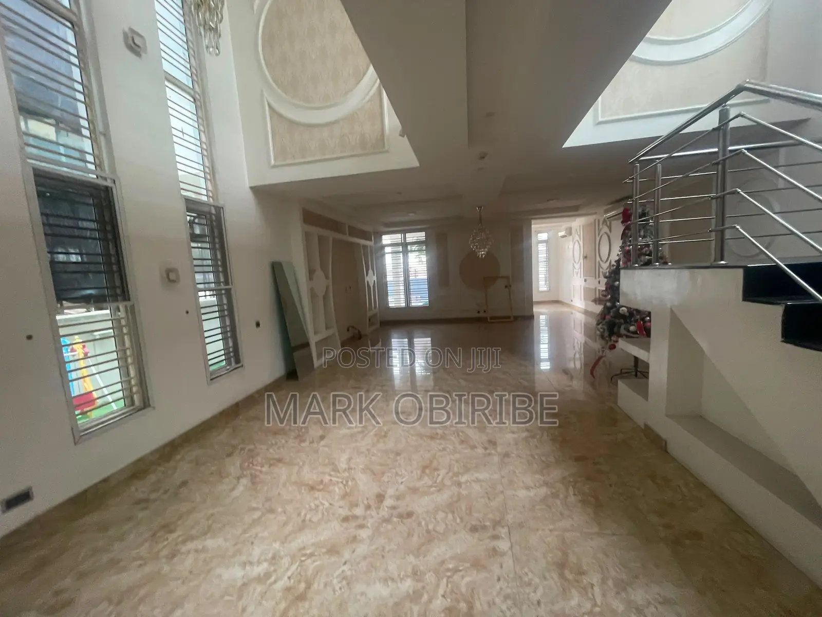 5bdrm Duplex in Banana Island for rent