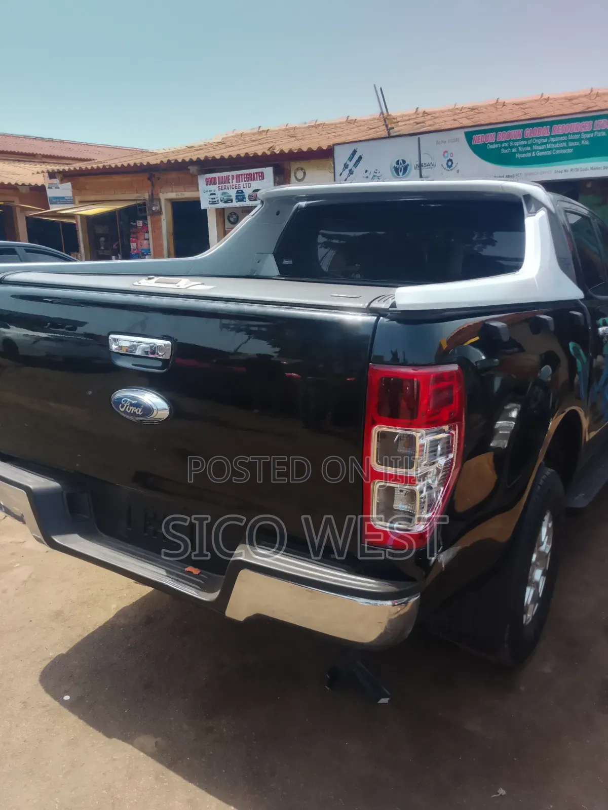 Booth Cover for Ford Ranger and TRD