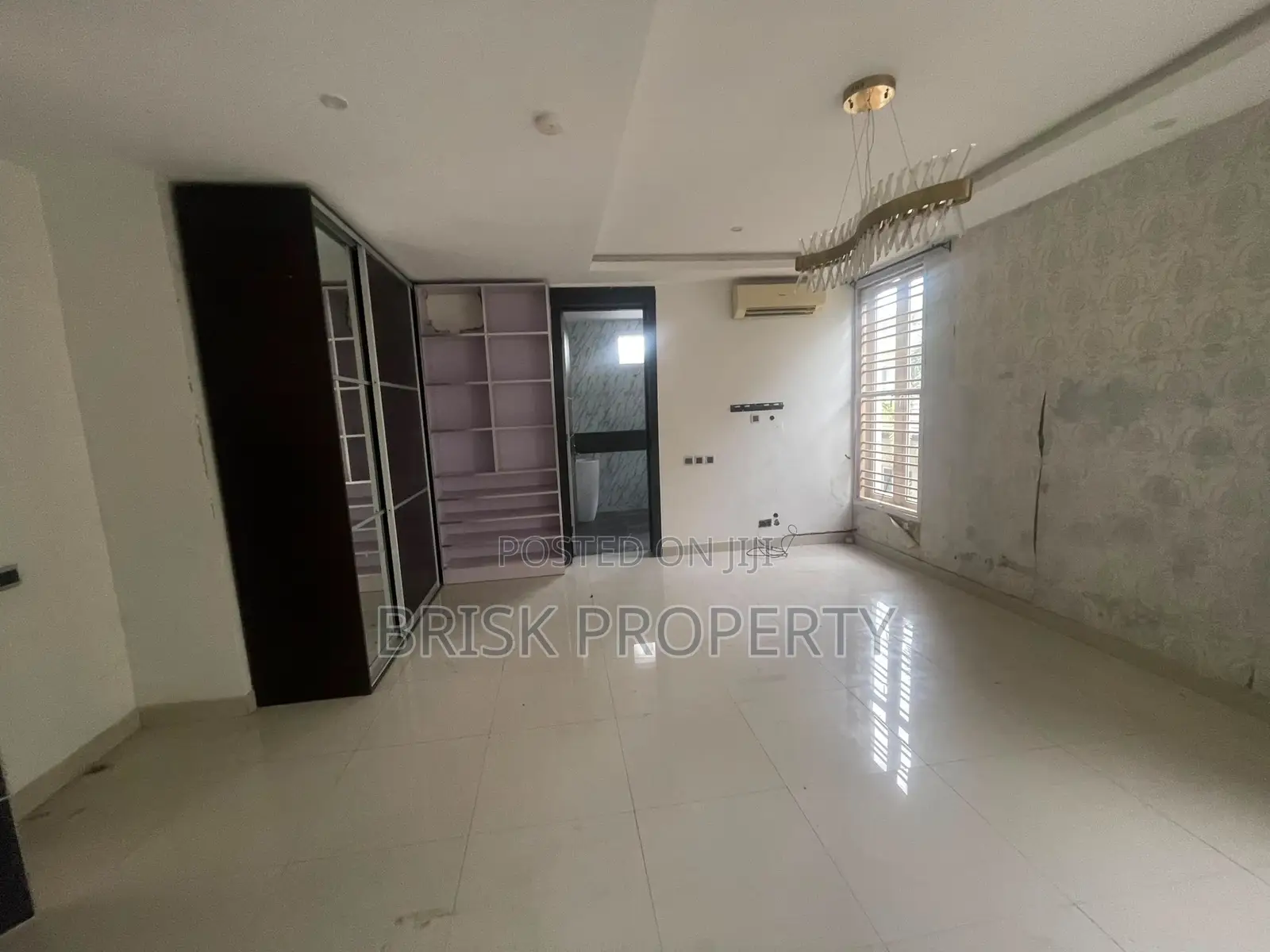 4bdrm Townhouse / Terrace in Banana Island for rent
