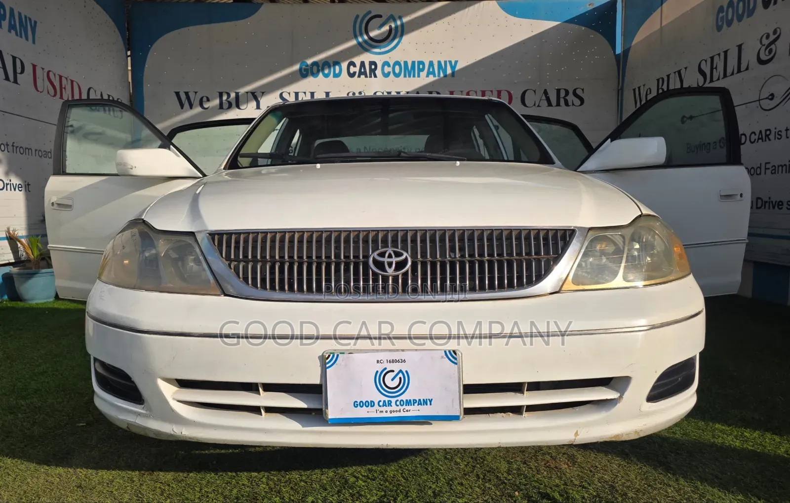 Toyota Avalon XL Buckets 2001 White
