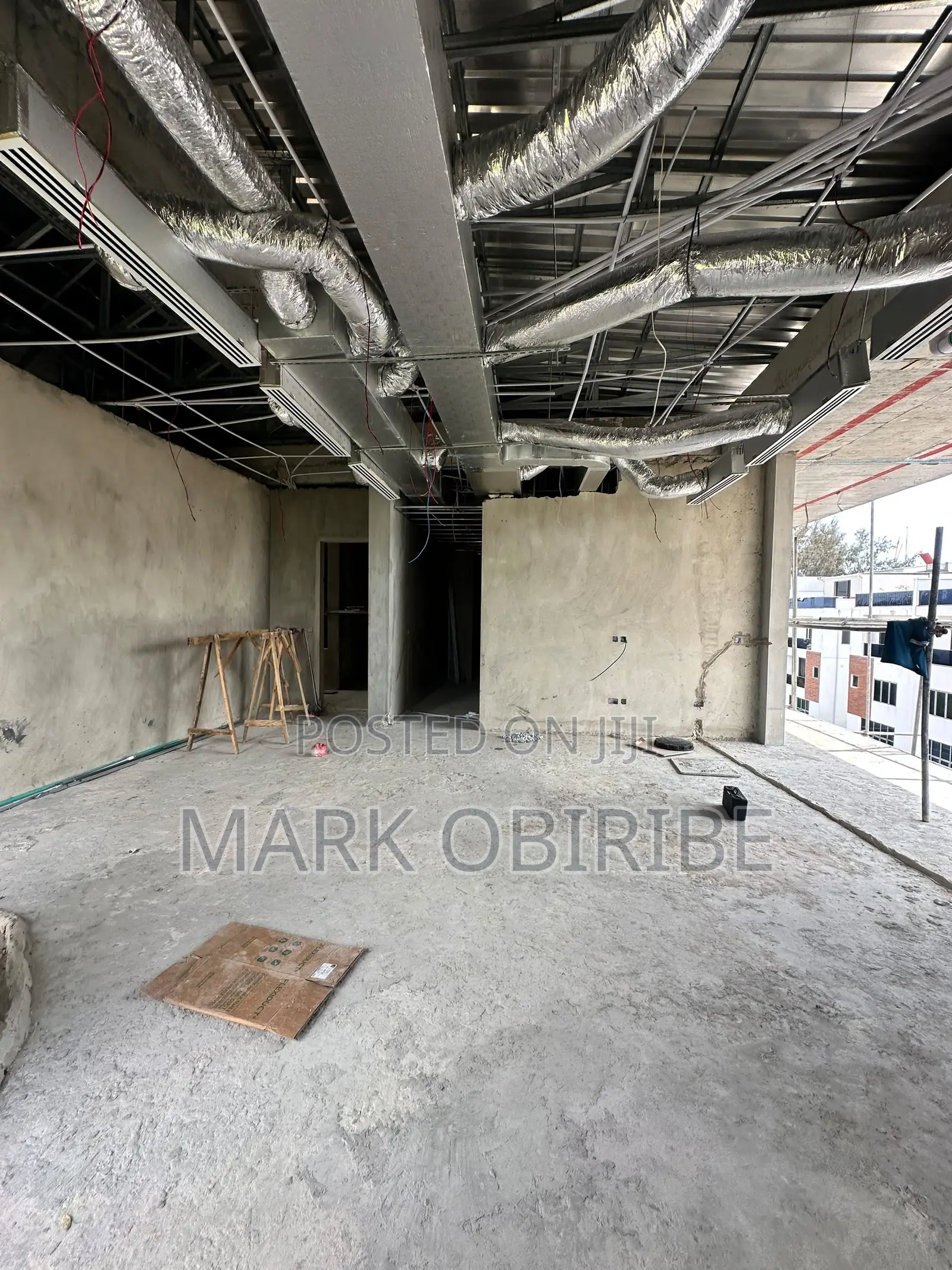 5bdrm Duplex in Banana Island for sale