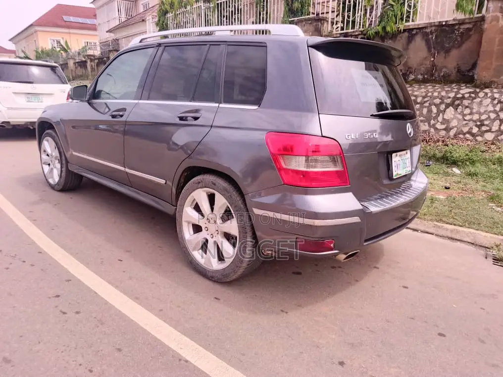 Mercedes-Benz GLK-Class 2010 Gray
