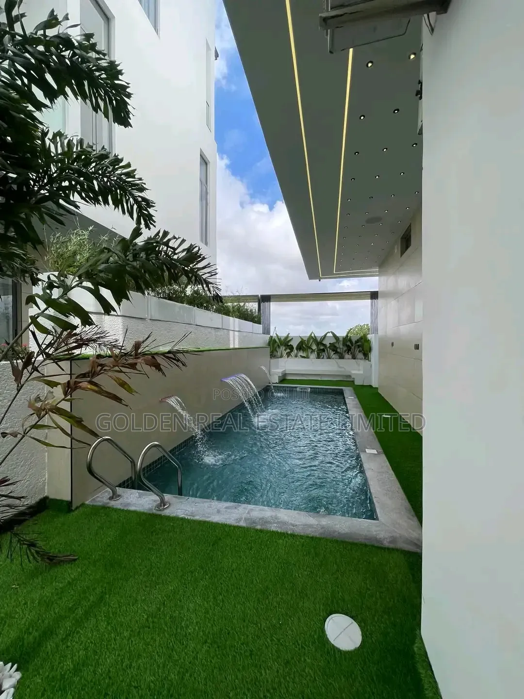 5bdrm Duplex in Osapa london for sale