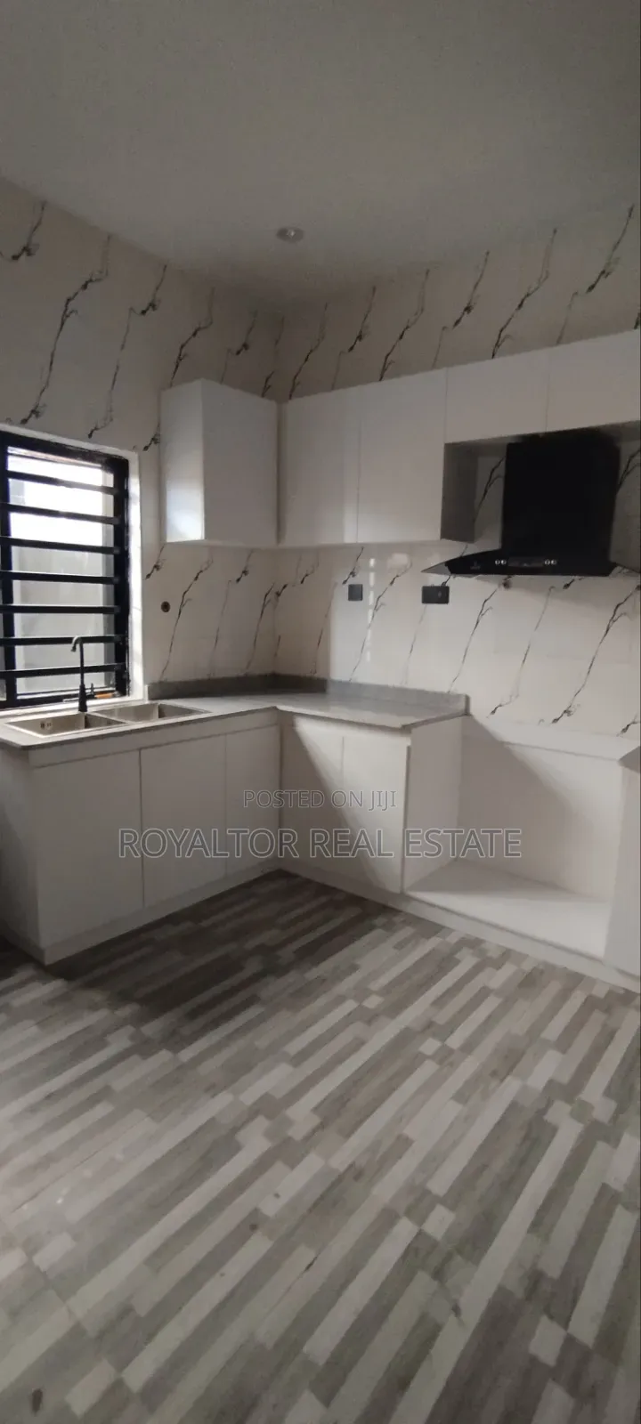 3bdrm Duplex in Royaltor, Benin City for rent