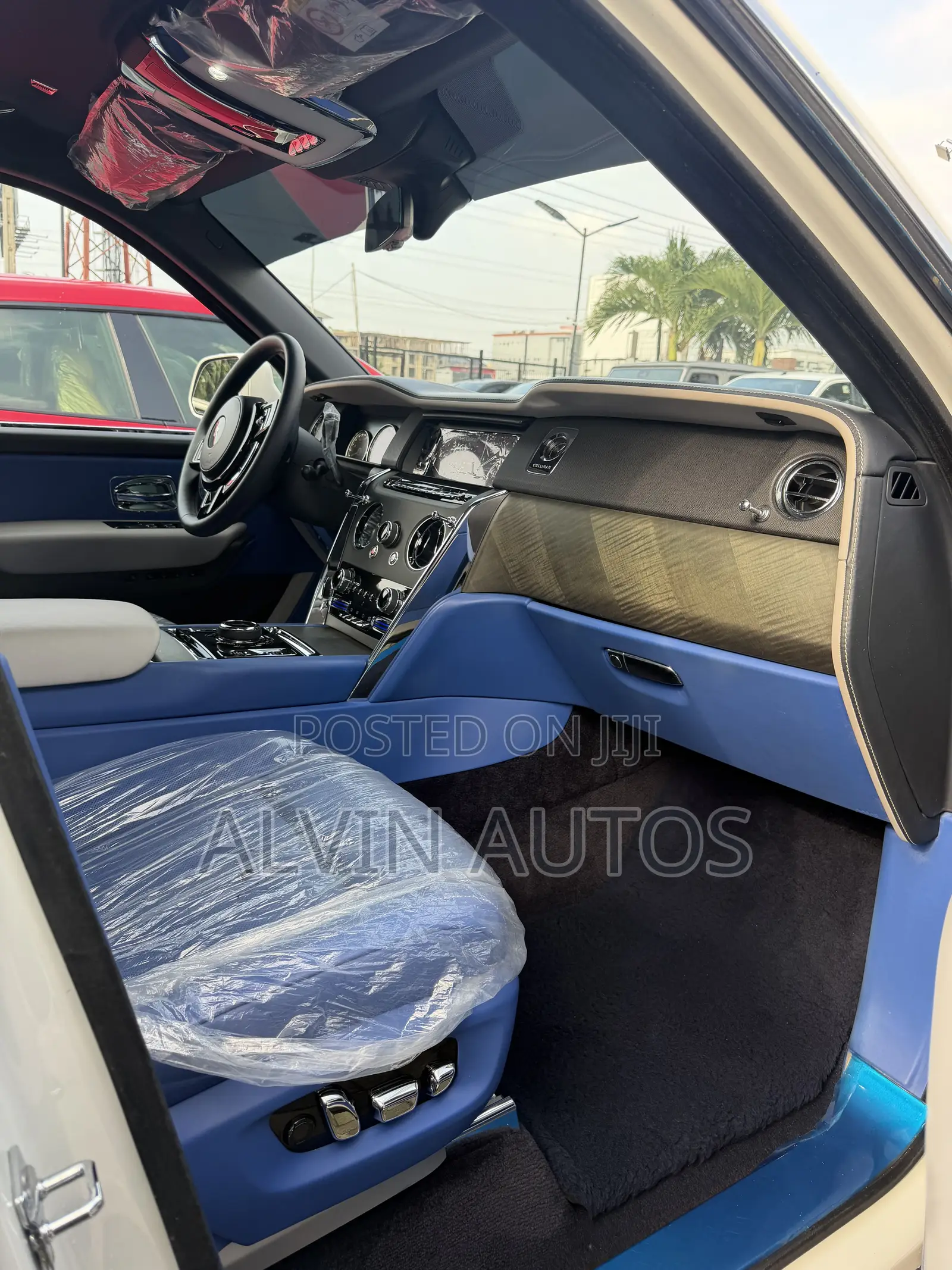 Rolls-Royce Cullinan Base 2022 White