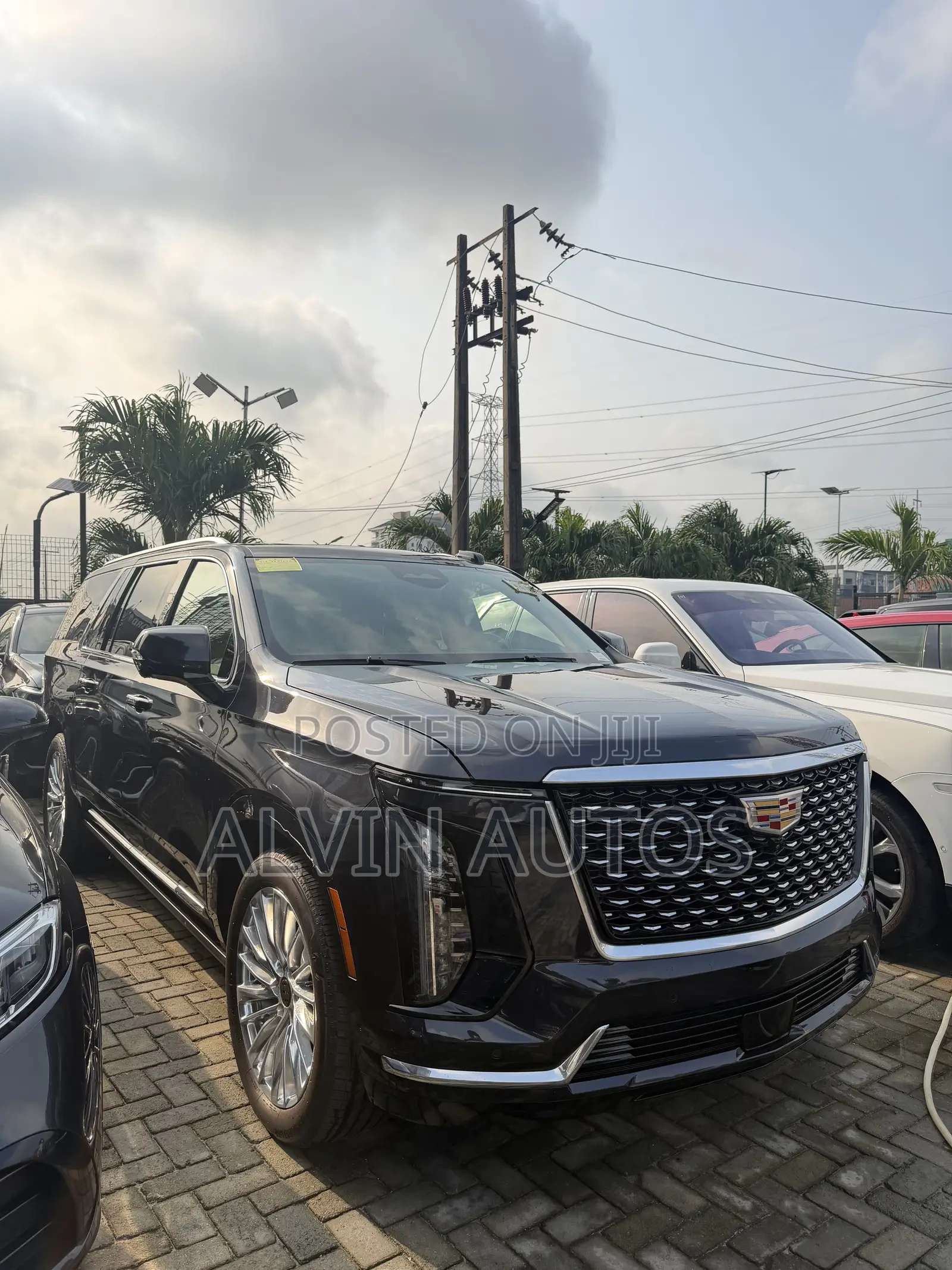 Cadillac Escalade 4WD 4dr Premium Luxury Platinum 2025 Gray