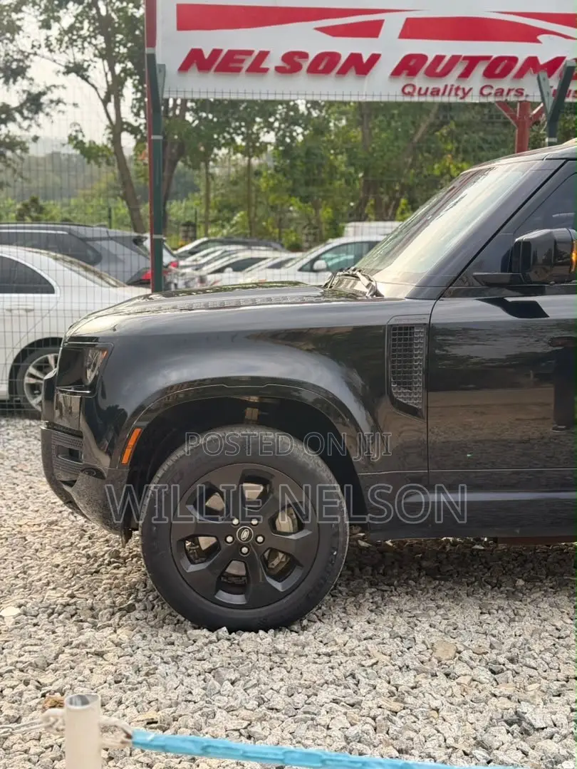 Land Rover Defender 2023 Black
