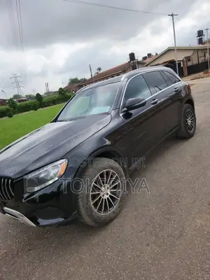 Mercedes-Benz GLC-Class 2017 Black