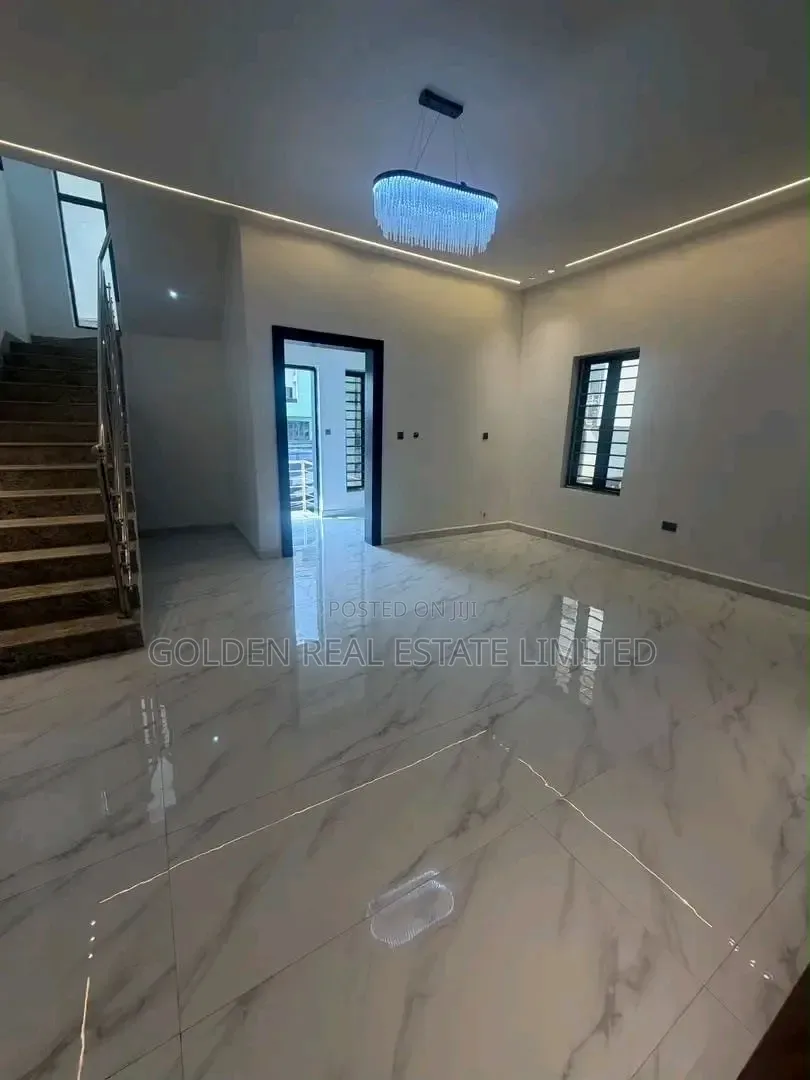 4bdrm Duplex in Wuye for sale