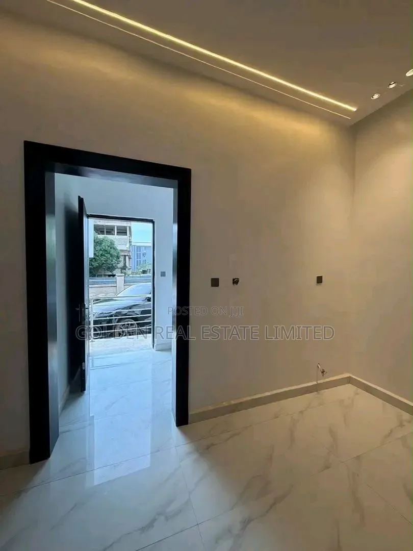 4bdrm Duplex in Wuye for sale