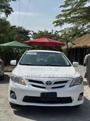 Toyota Corolla 2011 White
