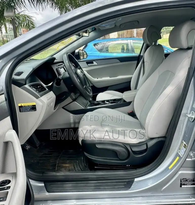 Hyundai Sonata Limited 4dr Sedan (2.4L 4cyl 6A) 2015 Silver