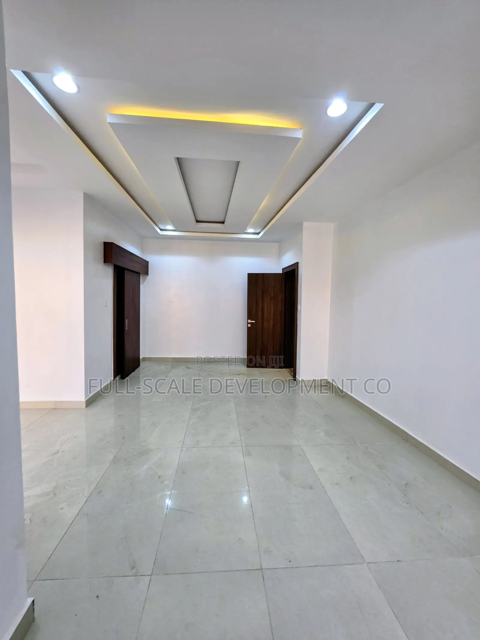 4bdrm Townhouse/Terrace in Apo District for sale