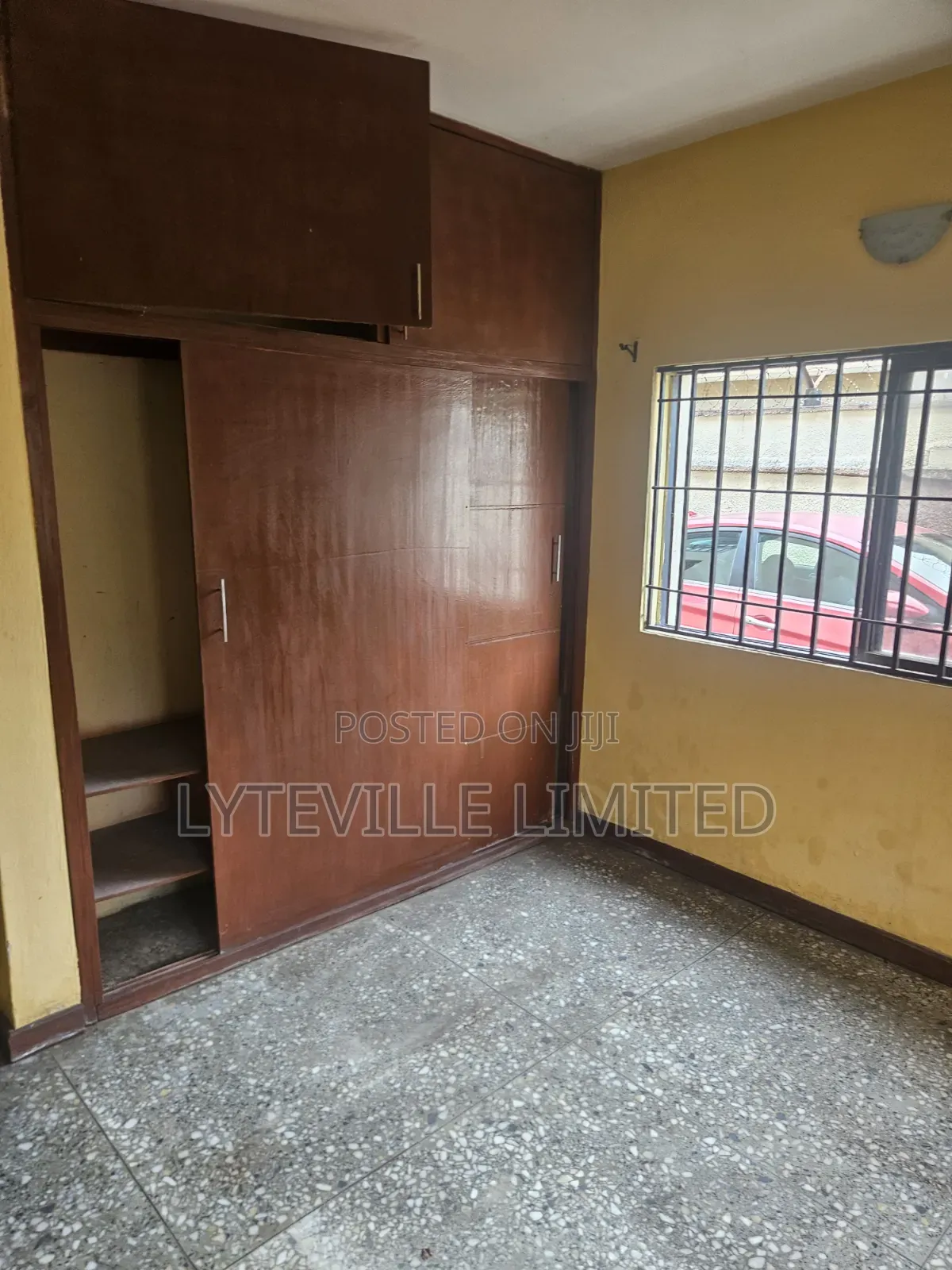3bdrm Block of Flats in Jakande for rent