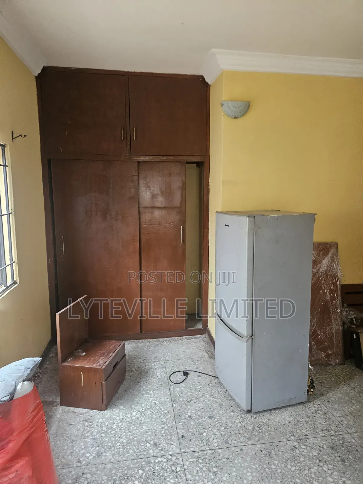 3bdrm Block of Flats in Jakande for rent