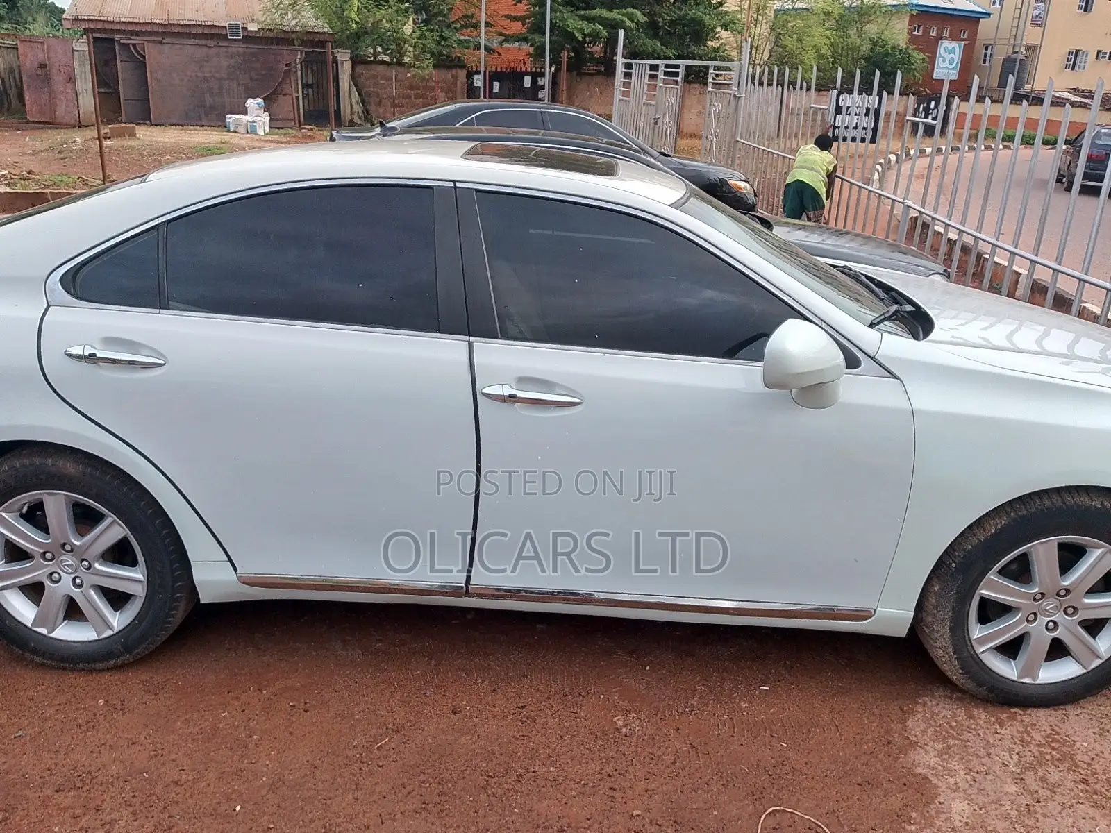 Lexus ES 350 FWD 2014 White