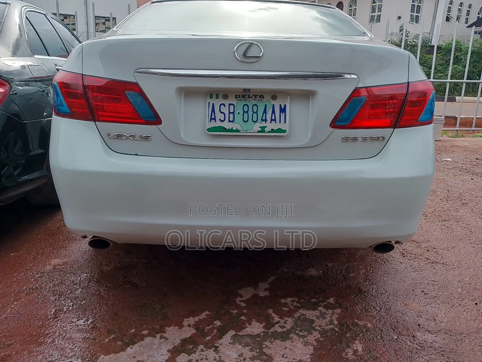 Lexus ES 350 FWD 2014 White
