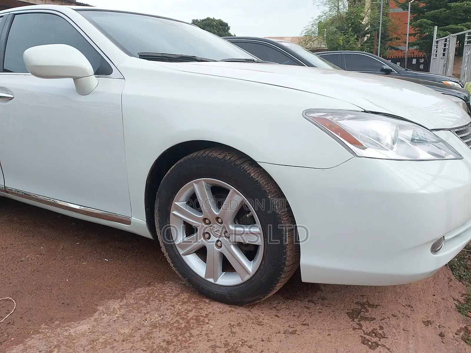 Lexus ES 350 FWD 2014 White