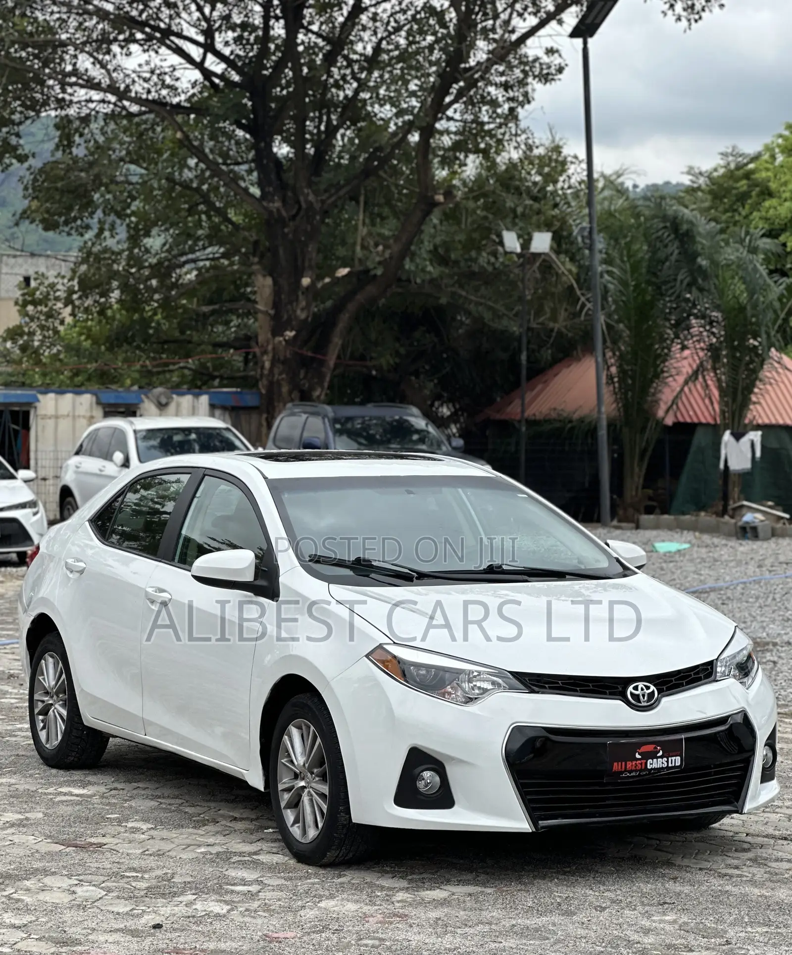 Toyota Corolla 2015 White