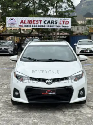 Toyota Corolla 2015 White