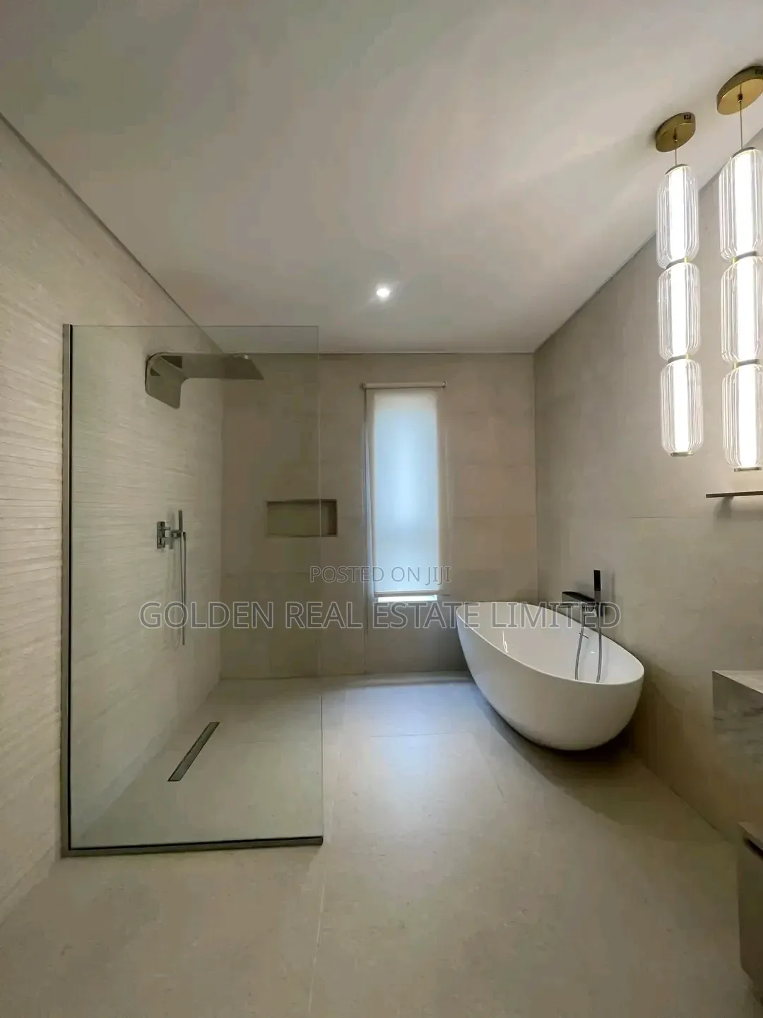 Furnished 5bdrm Duplex in Banana Island for sale