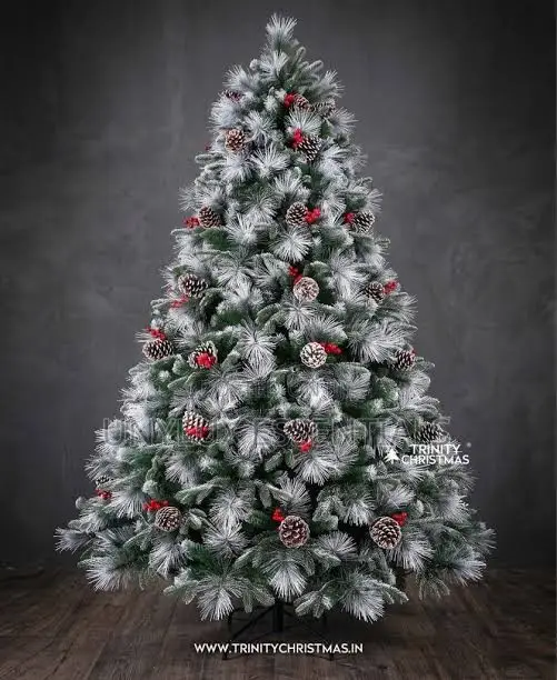 Mistletoe Marvel Christmas Tree. 6ft/7ft