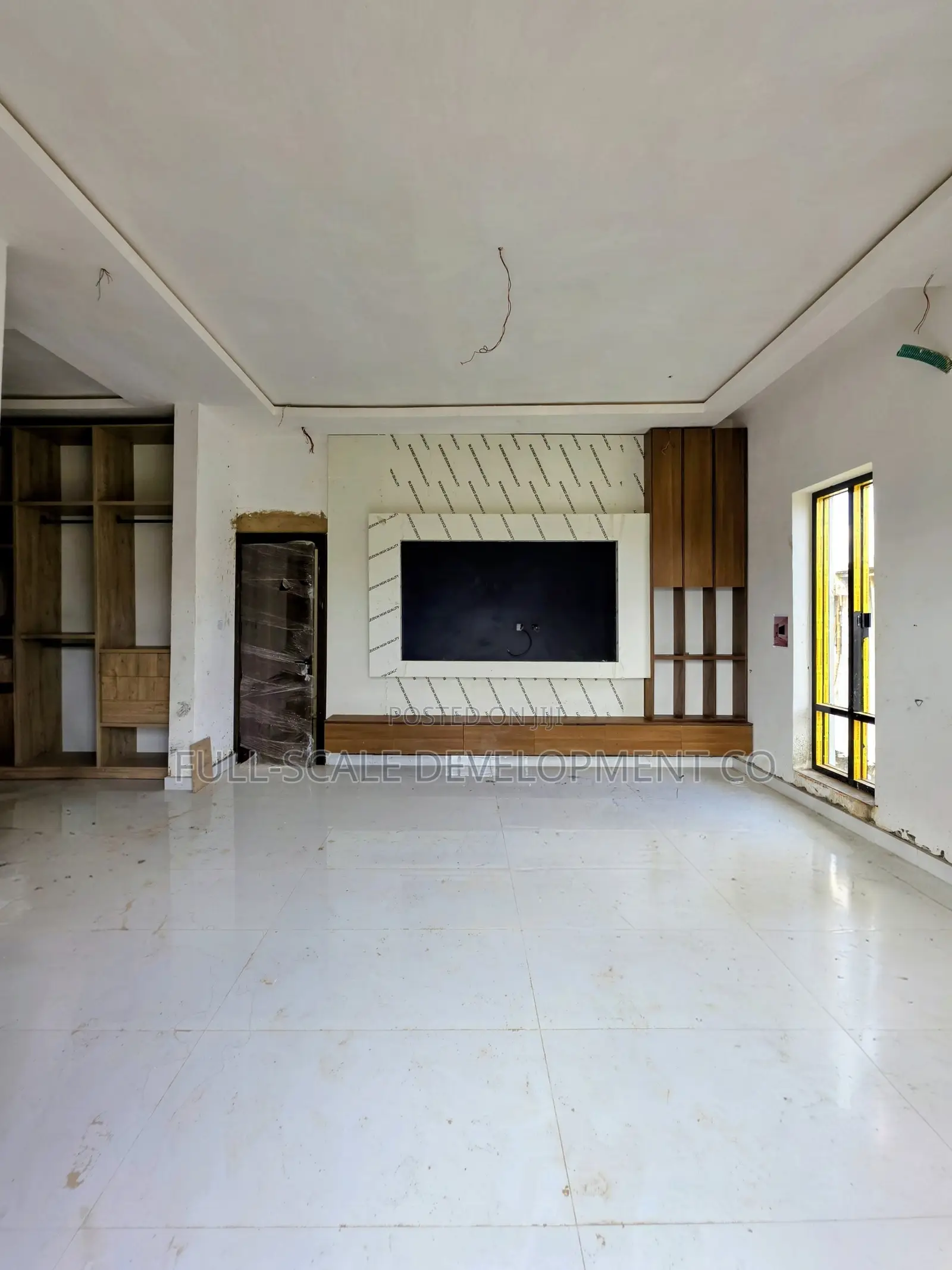 5bdrm Duplex in Gaduwa for sale