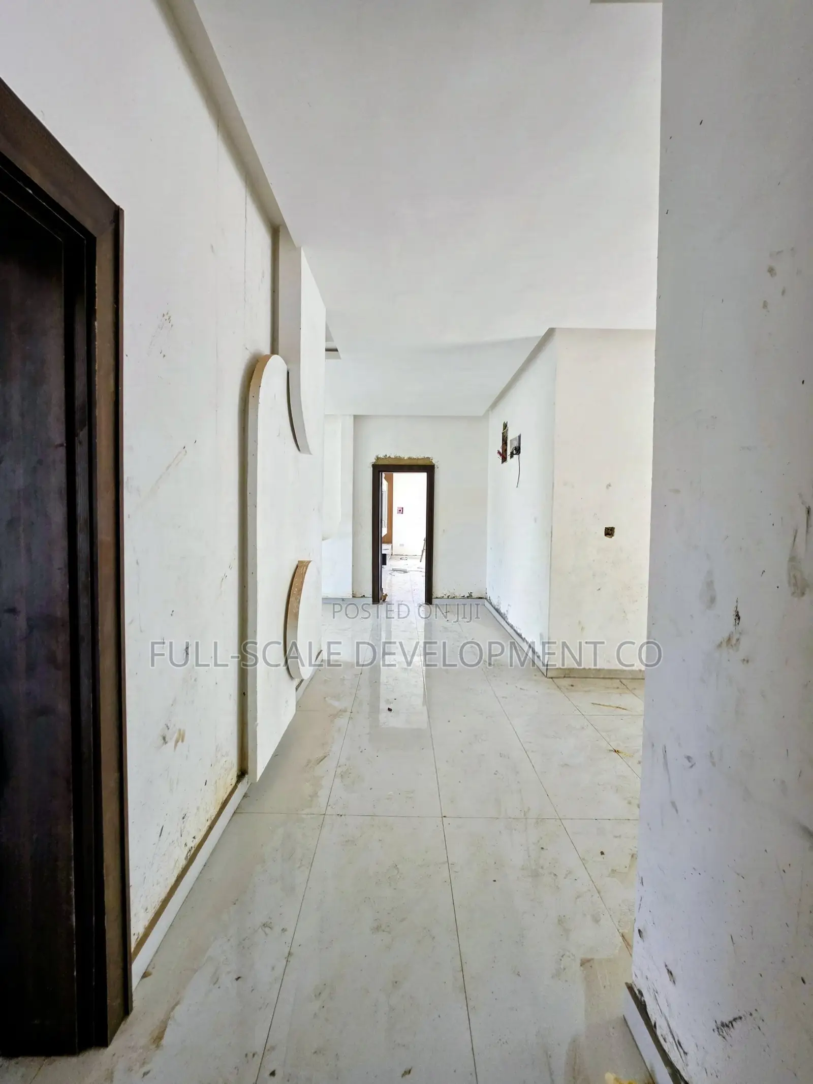 5bdrm Duplex in Gaduwa for sale
