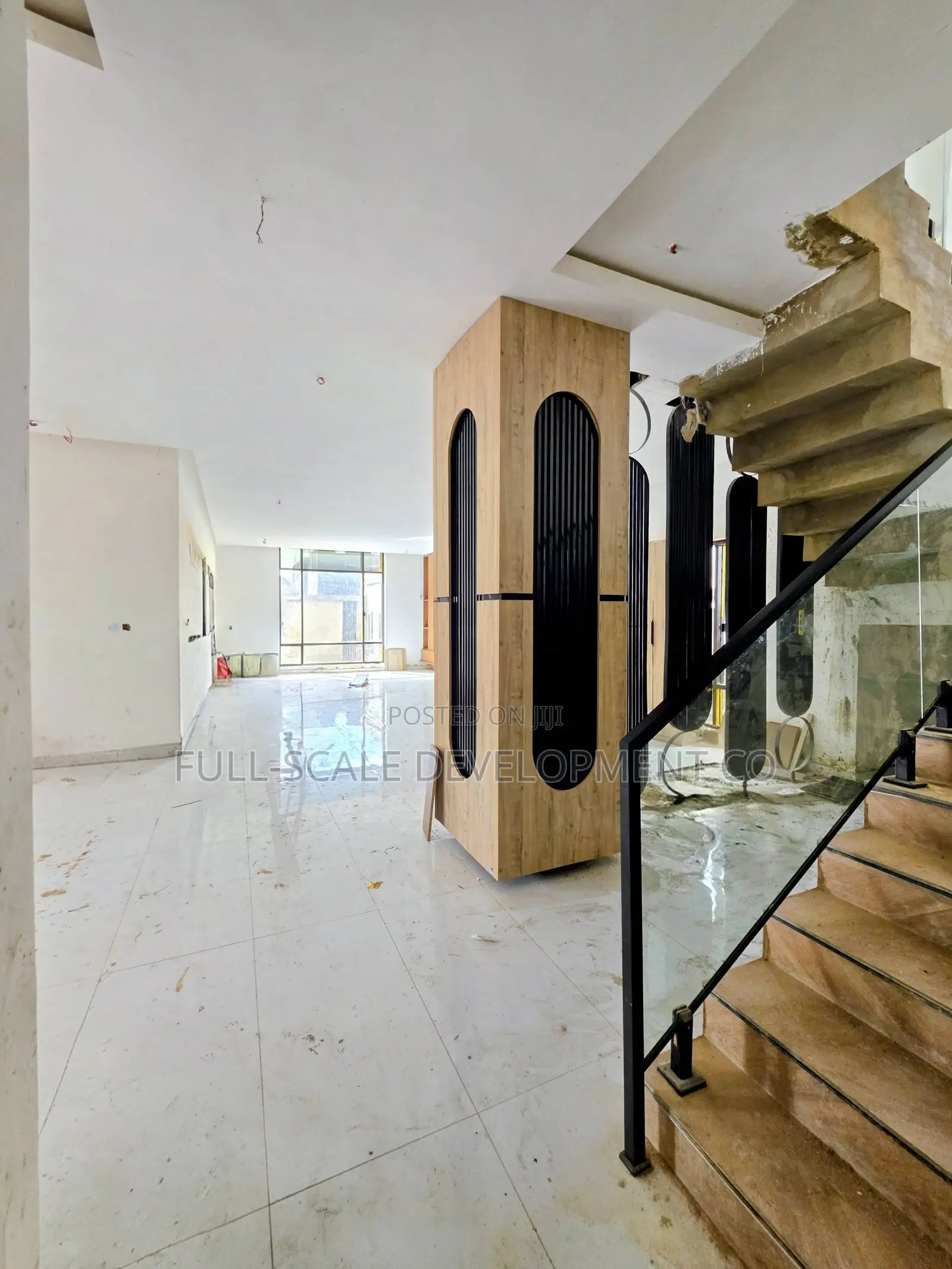 5bdrm Duplex in Gaduwa for sale
