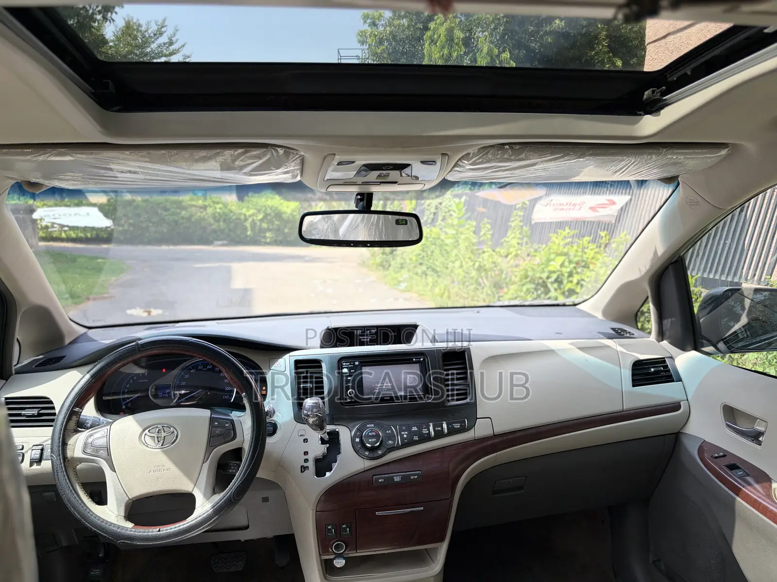 Toyota Sienna XLE AWD 7-Passenger 2013 Gray