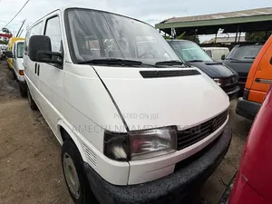 Volkswagen Transporter 2003 White