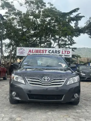 Toyota Camry 2011 Gray