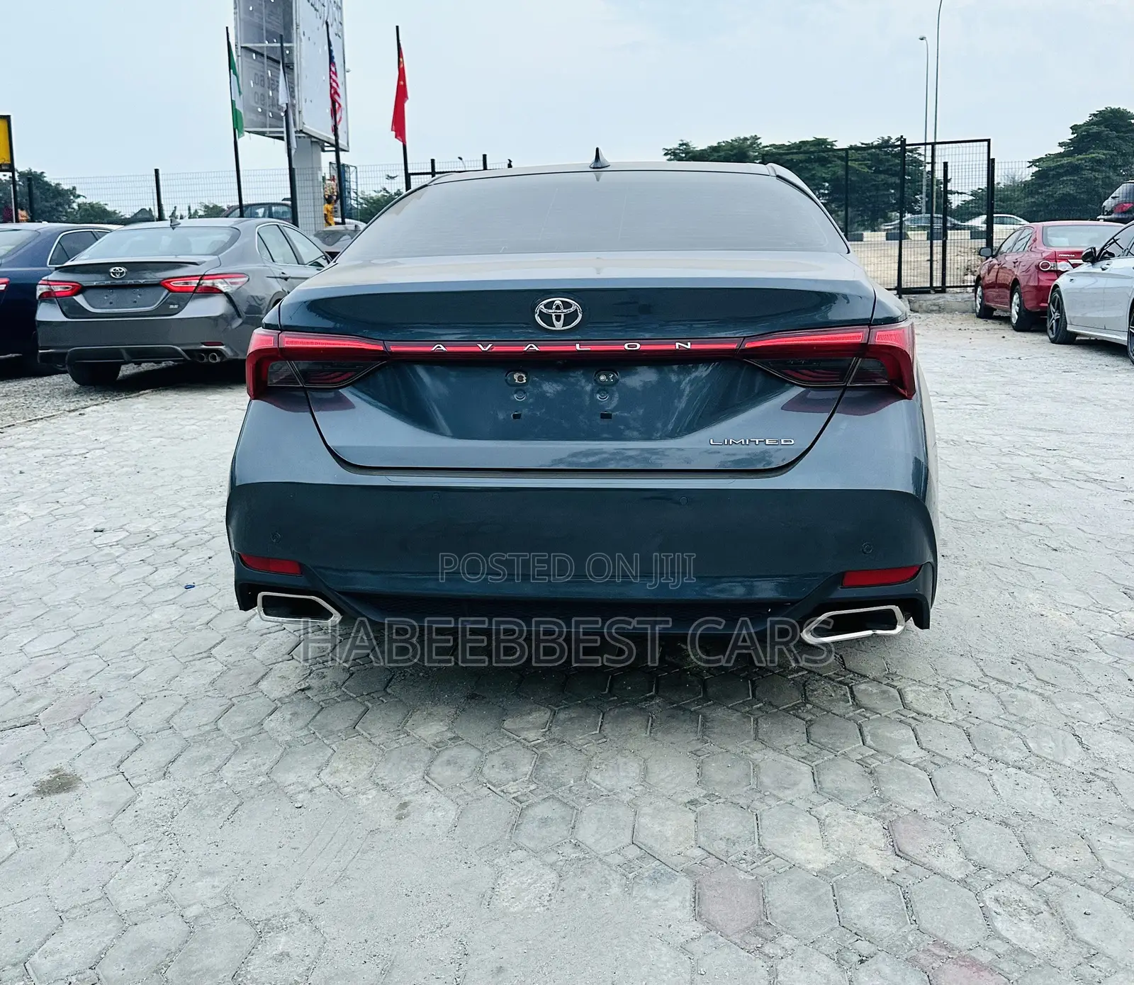 Toyota Avalon 2019 Black