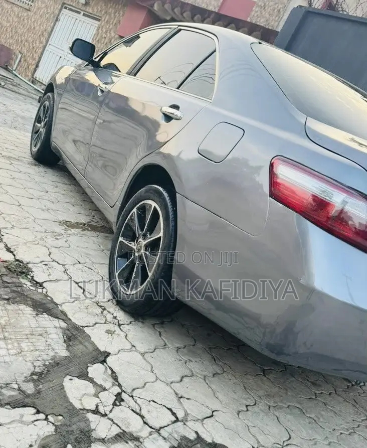 Toyota Camry 2009 Gray