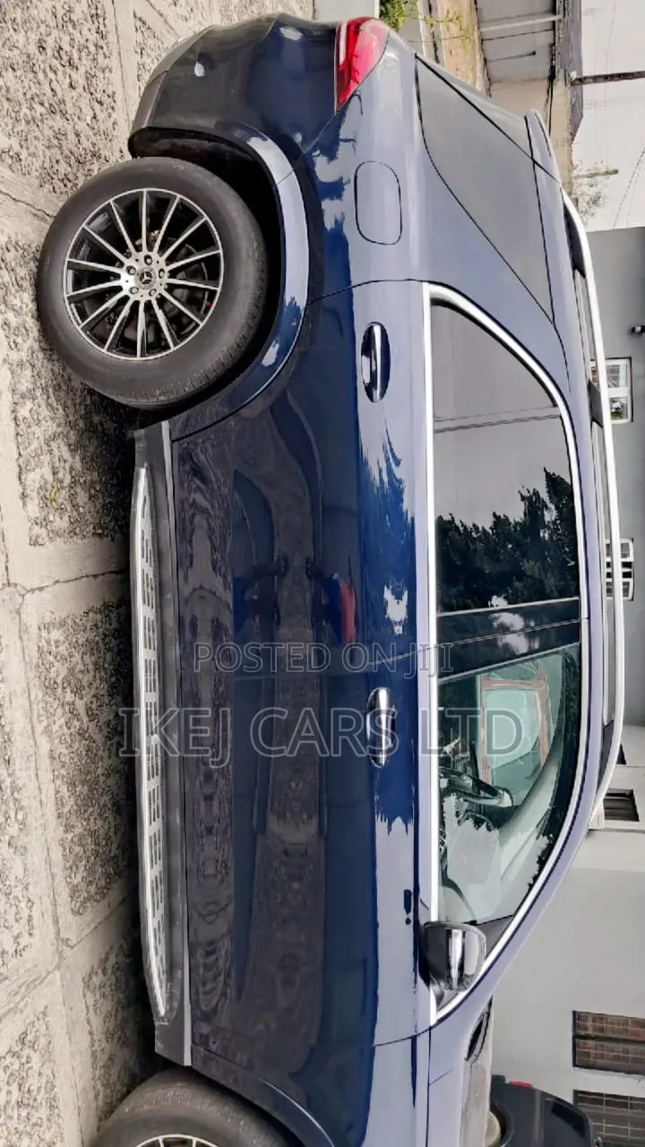 Mercedes-Benz GLE-Class 2019 Blue