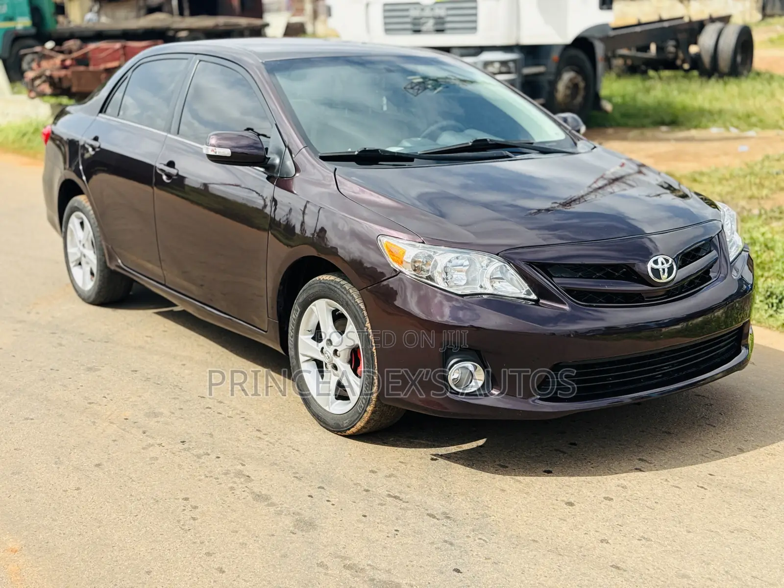 Toyota Corolla LE Special Edition 4dr Sedan (1.8L 4cyl 4A) 2013