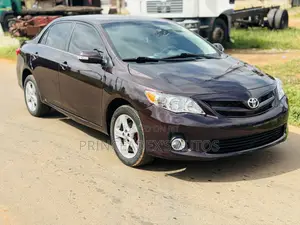 Toyota Corolla LE Special Edition 4dr Sedan (1.8L 4cyl 4A) 2013