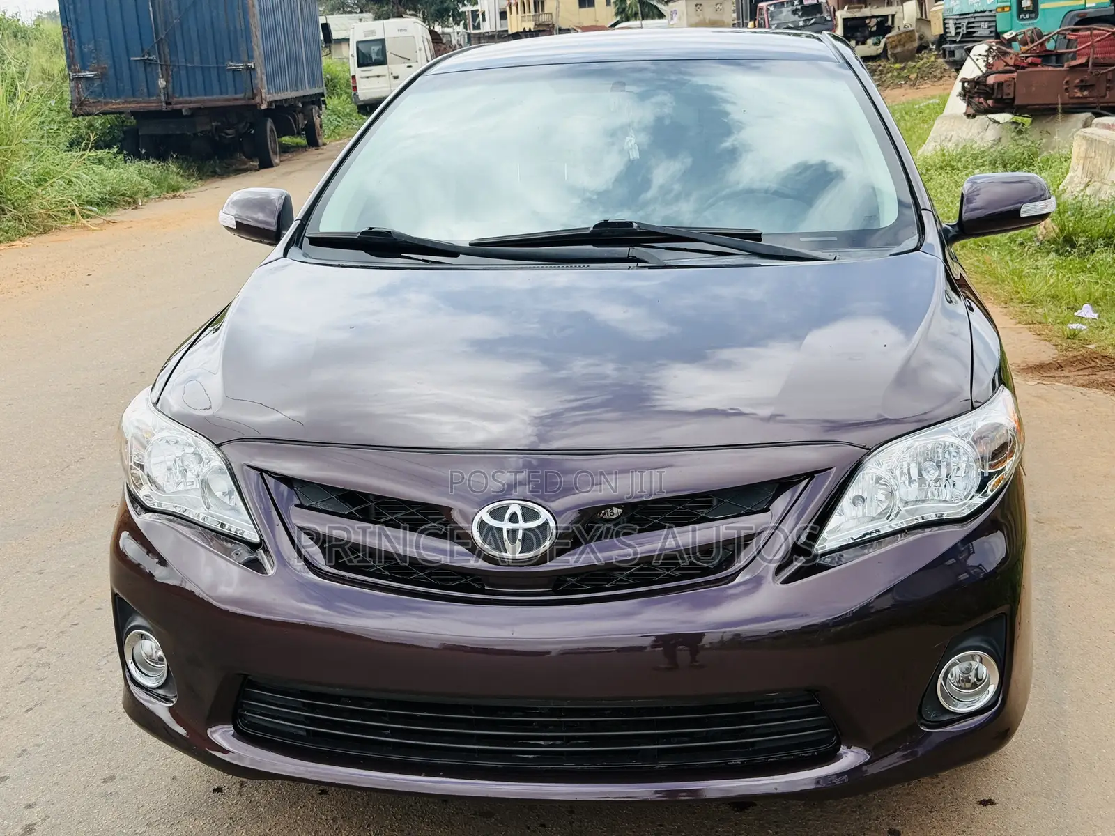 Toyota Corolla LE Special Edition 4dr Sedan (1.8L 4cyl 4A) 2013