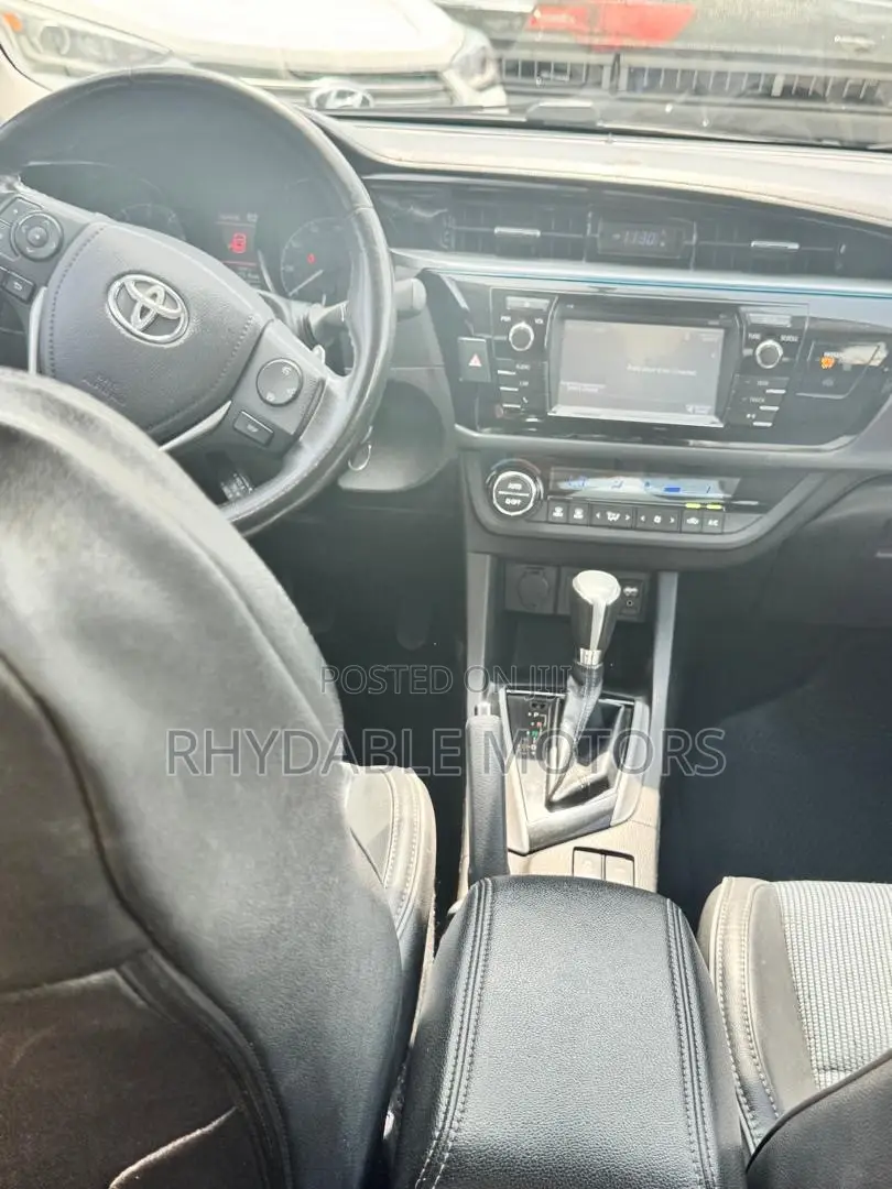 Toyota Corolla 2015 Gray