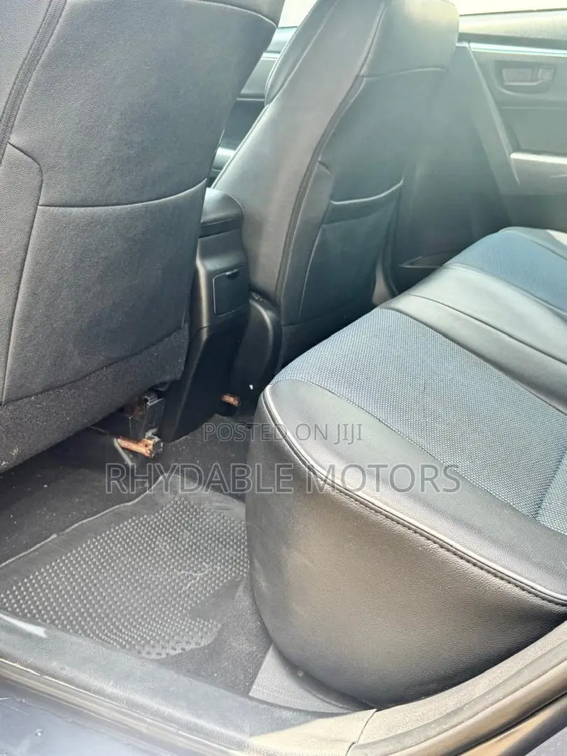 Toyota Corolla 2015 Gray