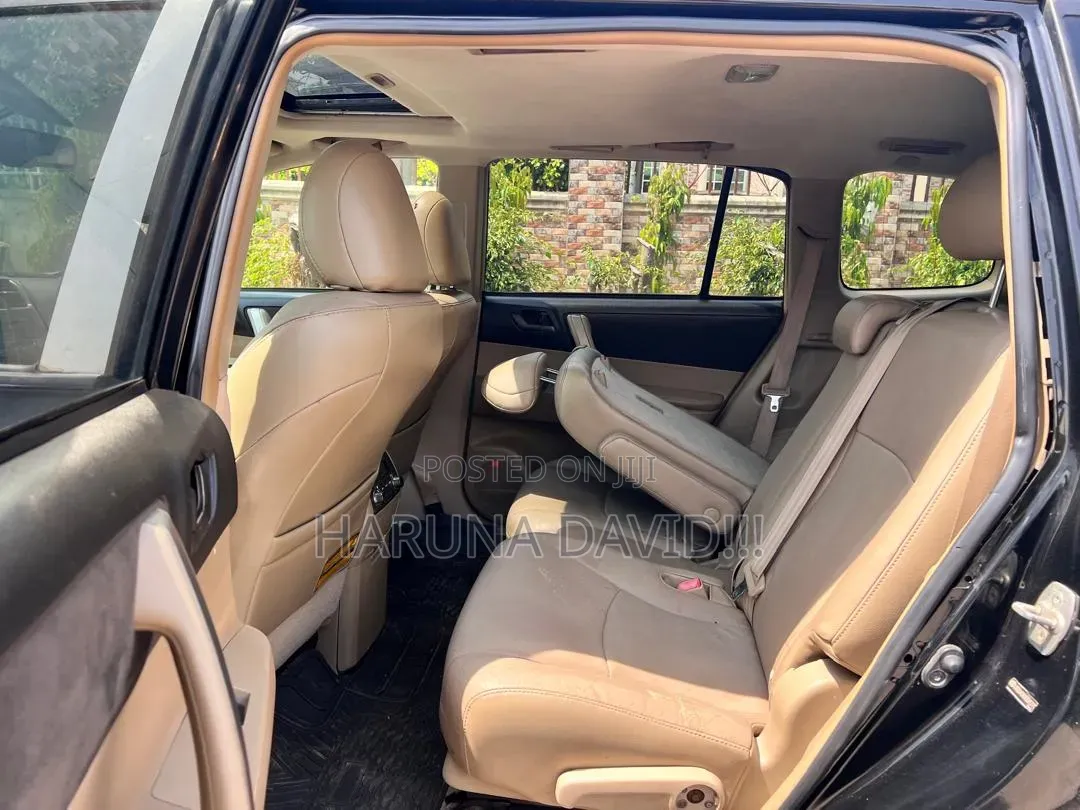 Toyota Highlander V6 2009 Black
