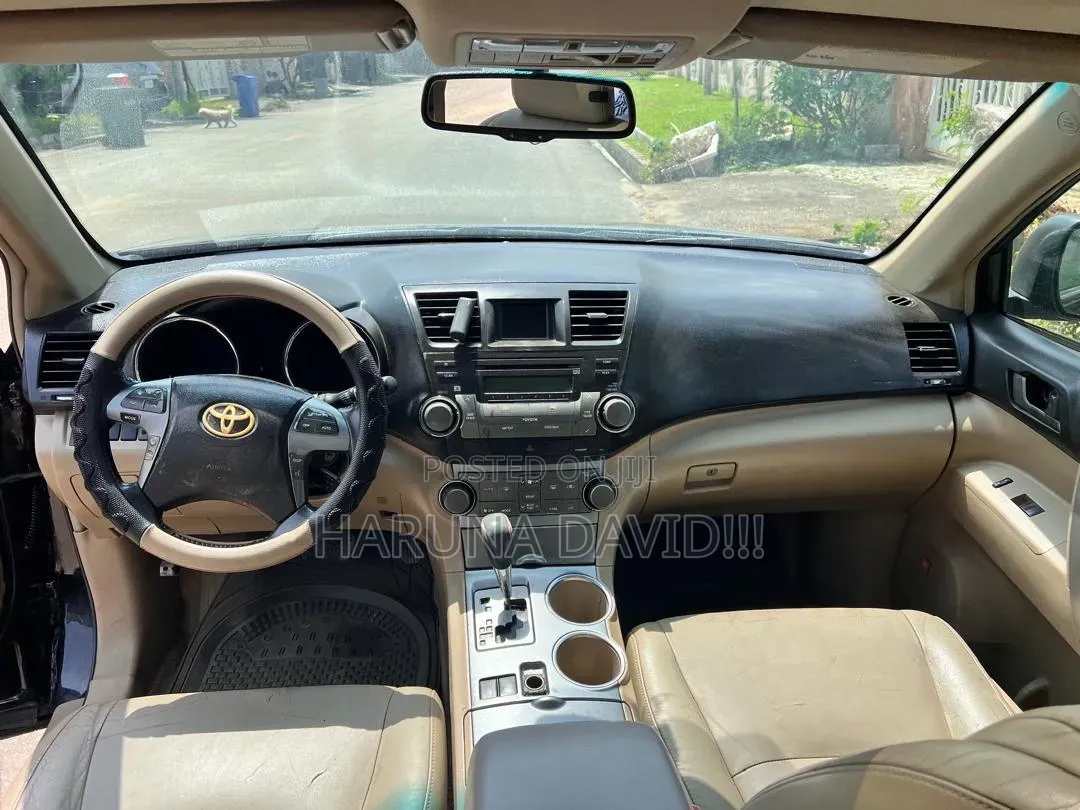 Toyota Highlander V6 2009 Black