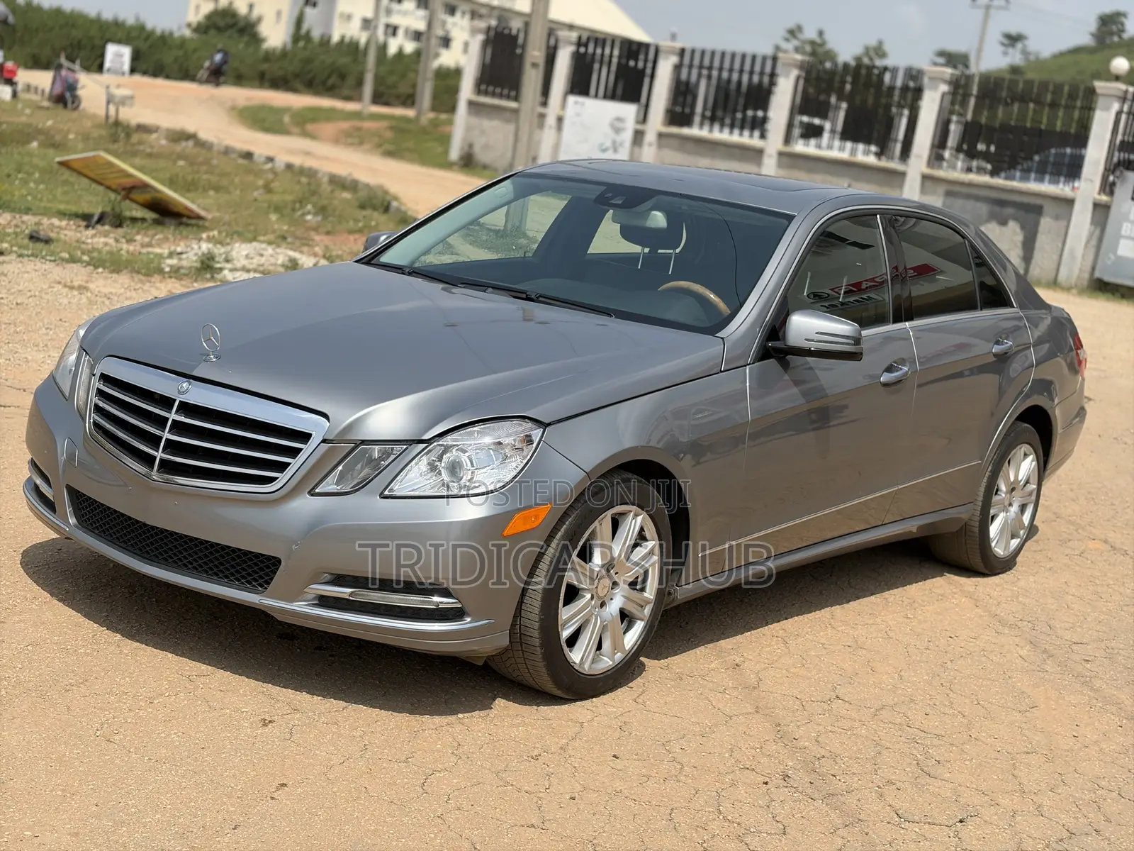 Mercedes-Benz E350 Base 4Matic Sedan AWD (3.5L 6cyl 7A) 2013 Silver