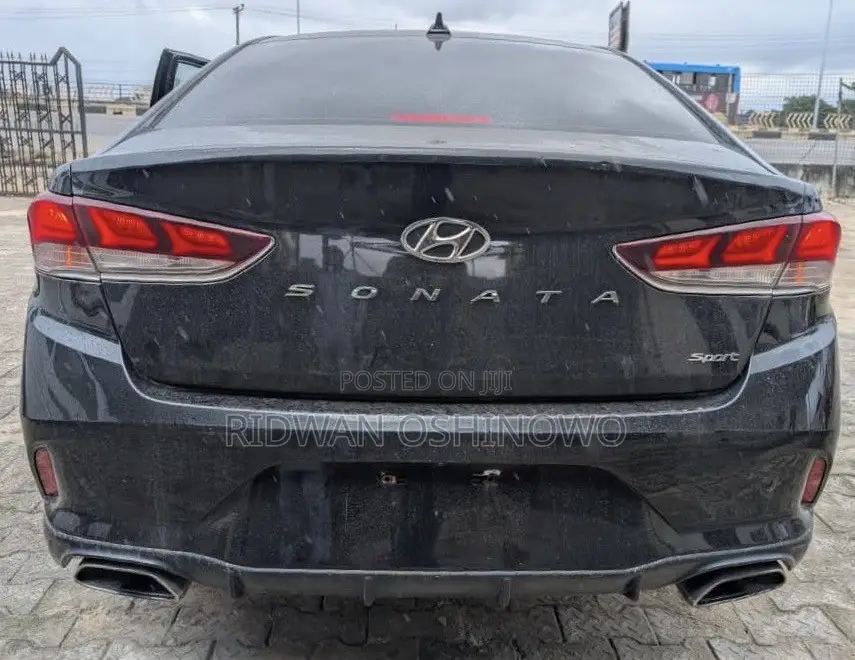 Hyundai Elantra 2018 Gray