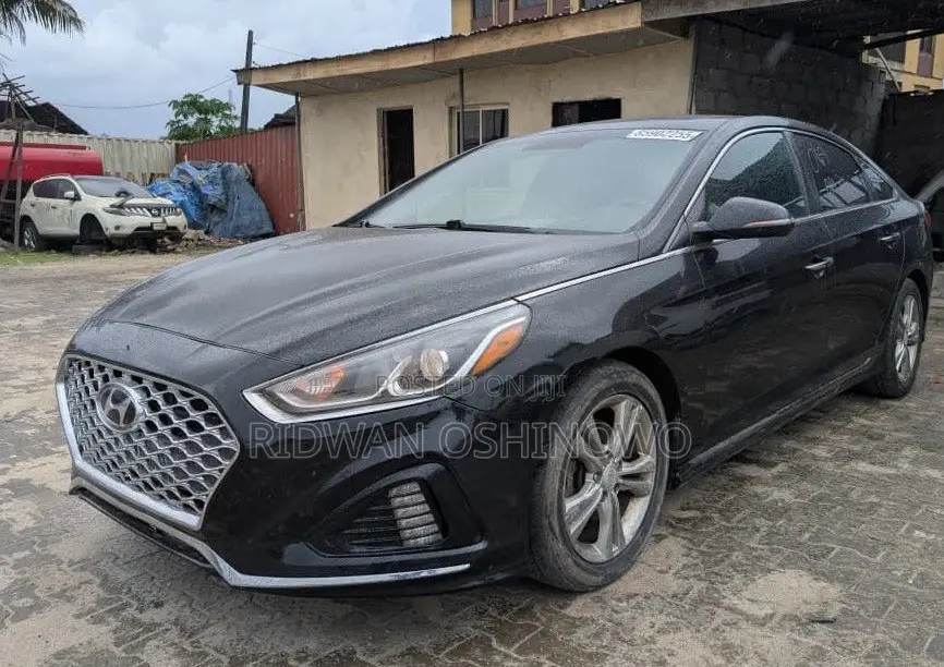 Hyundai Elantra 2018 Gray
