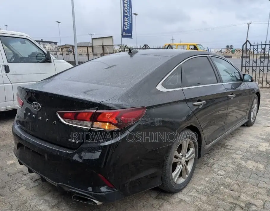 Hyundai Elantra 2018 Gray